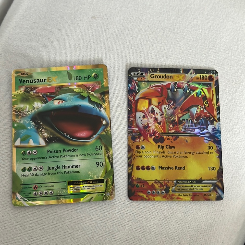 Pokémon: Venusaur EX & Groudon EX cards